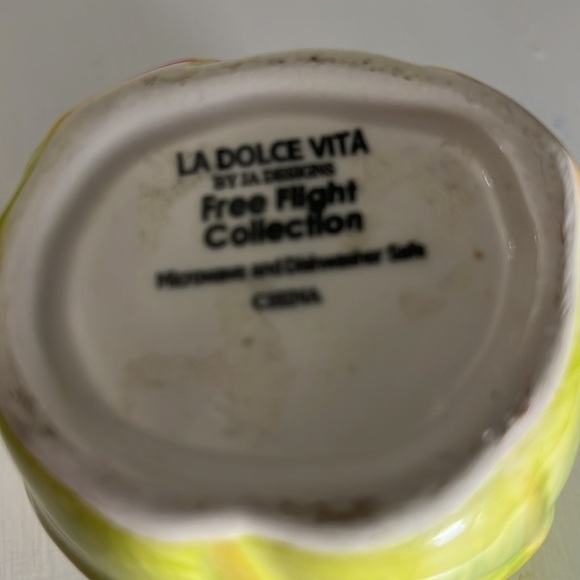 La Dolce Vita Free Flight Collection Butterfly in Cabbage - Picture 10 of 11